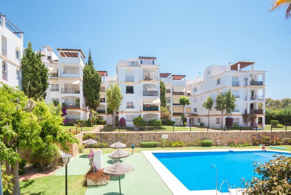 Apartamento Con Piscina Cerca Del Golf En Atalaya - Atalaya Del Golf 31 Εστεπόνα Εξωτερικό φωτογραφία