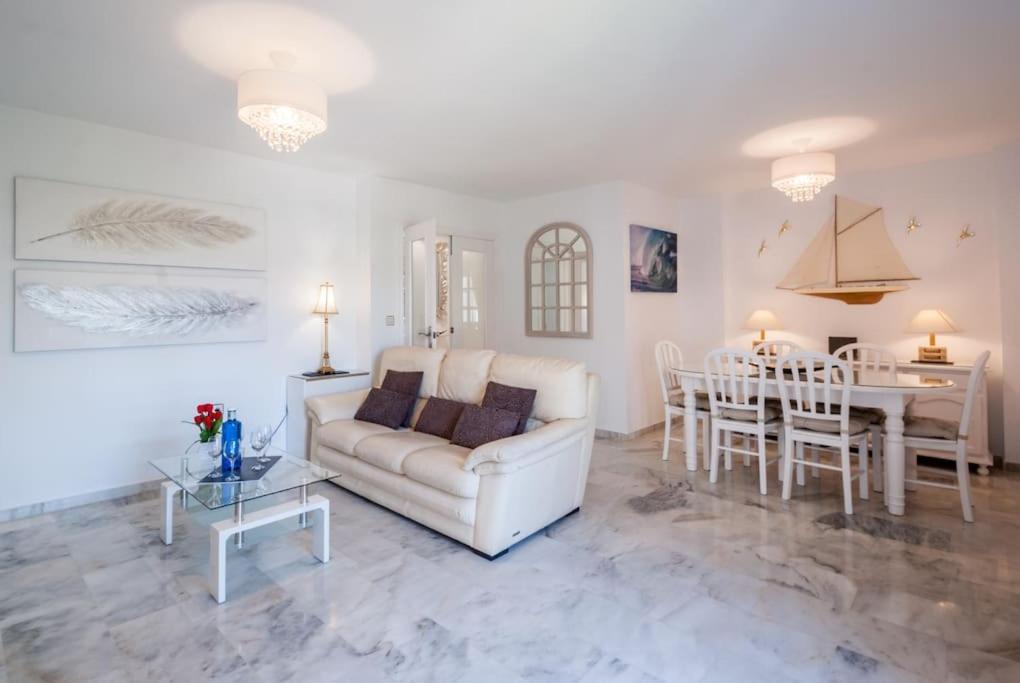 Apartamento Con Piscina Cerca Del Golf En Atalaya - Atalaya Del Golf 31 Εστεπόνα Εξωτερικό φωτογραφία